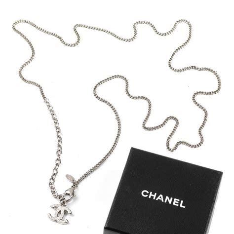 collana chanel logo piccolo|chanel collane.